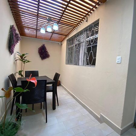 Elegante Suite Para 6 Personas Con Parqueadero Incluido II Cuenca Exterior foto